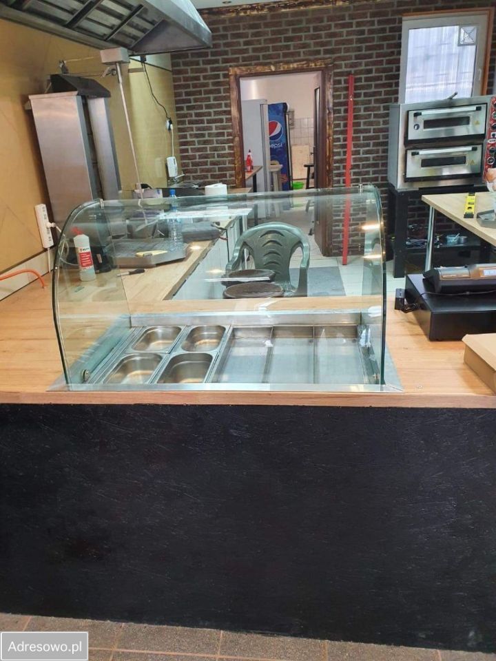 Lokal Połczyn-Zdrój Centrum, pl. Wolności. Zdjęcie 2