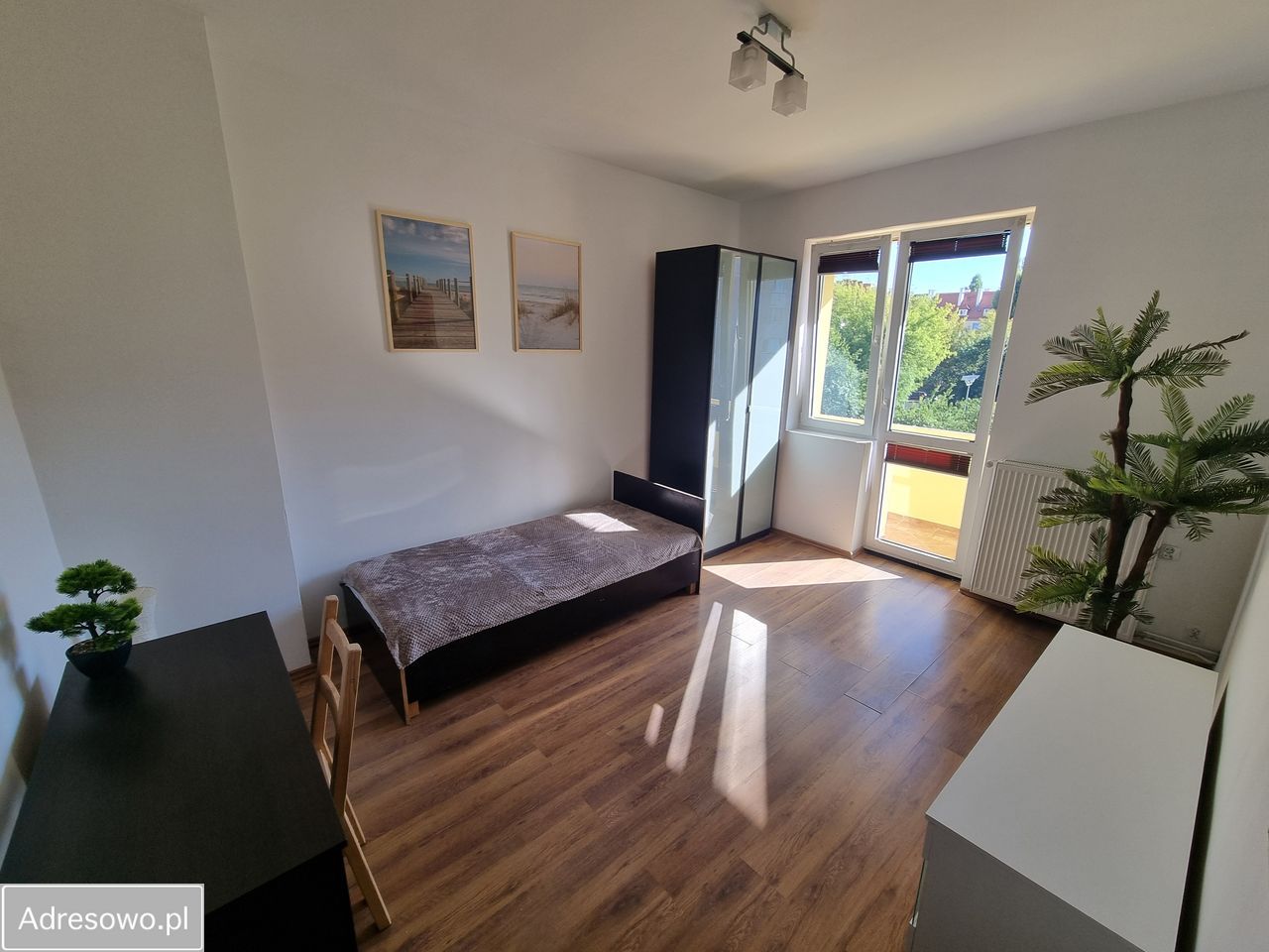 Mieszkanie 3-pokojowe Wrocław Śródmieście, ul. ks. Konstantego Damrota. Zdjęcie 3