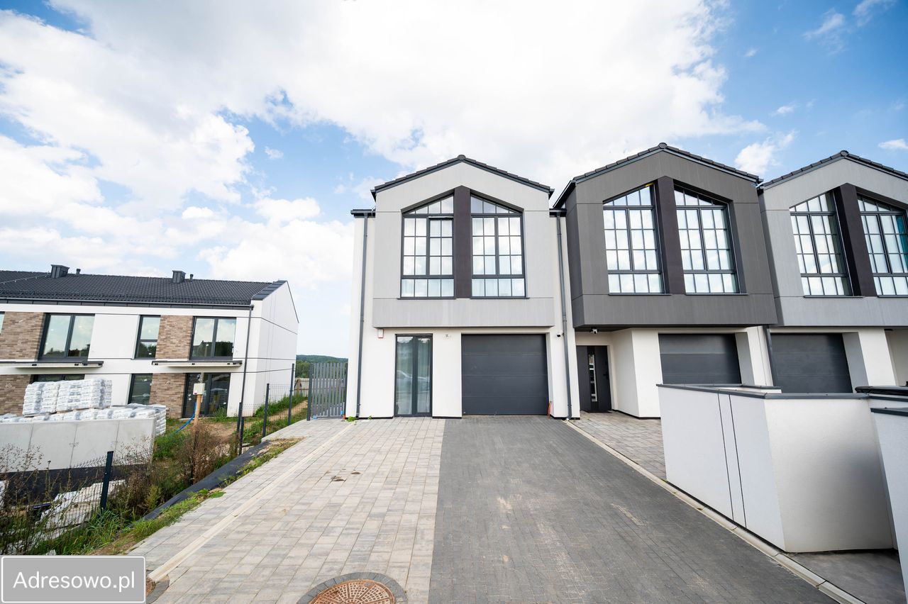 dom szeregowy, 6 pokoi Straszyn, ul. Galaktyczna. Zdjęcie 1