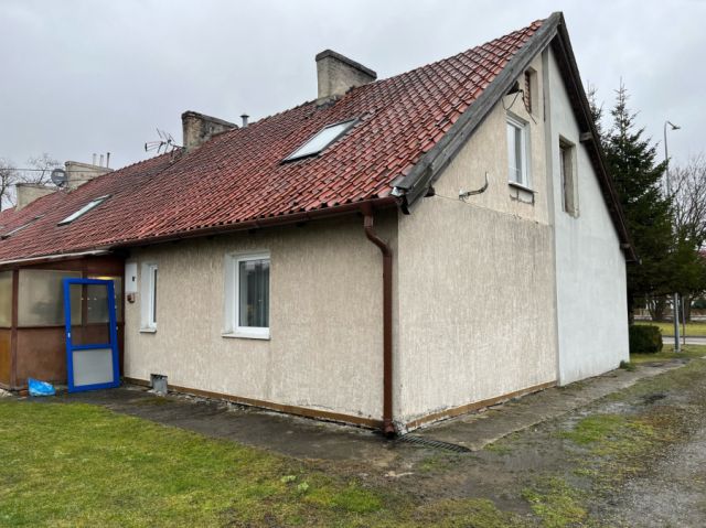 Mieszkanie 2-pokojowe Cedry Wielkie, ul. Adama Mickiewicza. Zdjęcie 1