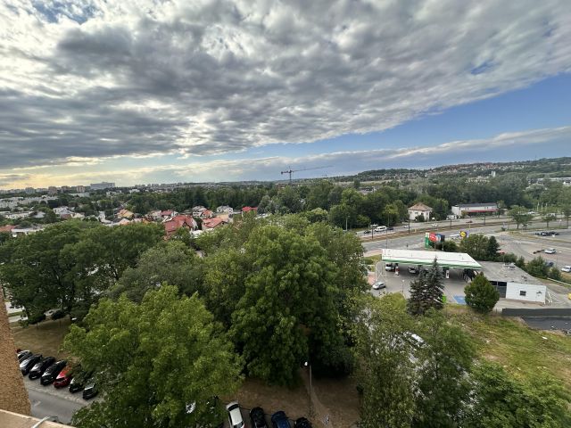 Mieszkanie 4-pokojowe Kraków Nowa Huta, os. Krakowiaków. Zdjęcie 1