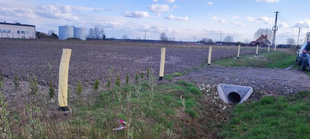 Działka budowlana Uników. Zdjęcie 1