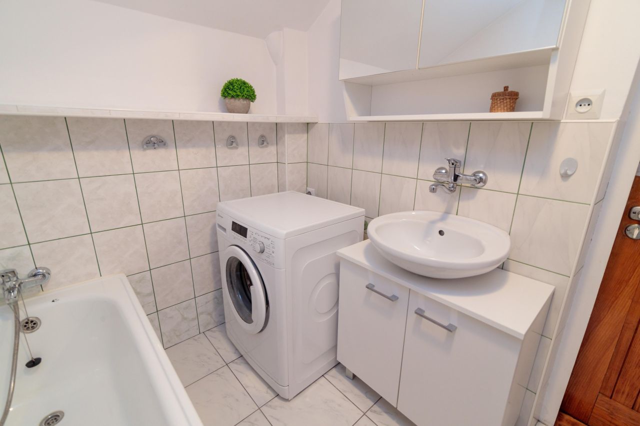 dom wolnostojący, 10 pokoi Polanica-Zdrój Sokołówka, ul. Bolesława Prusa. Zdjęcie 14