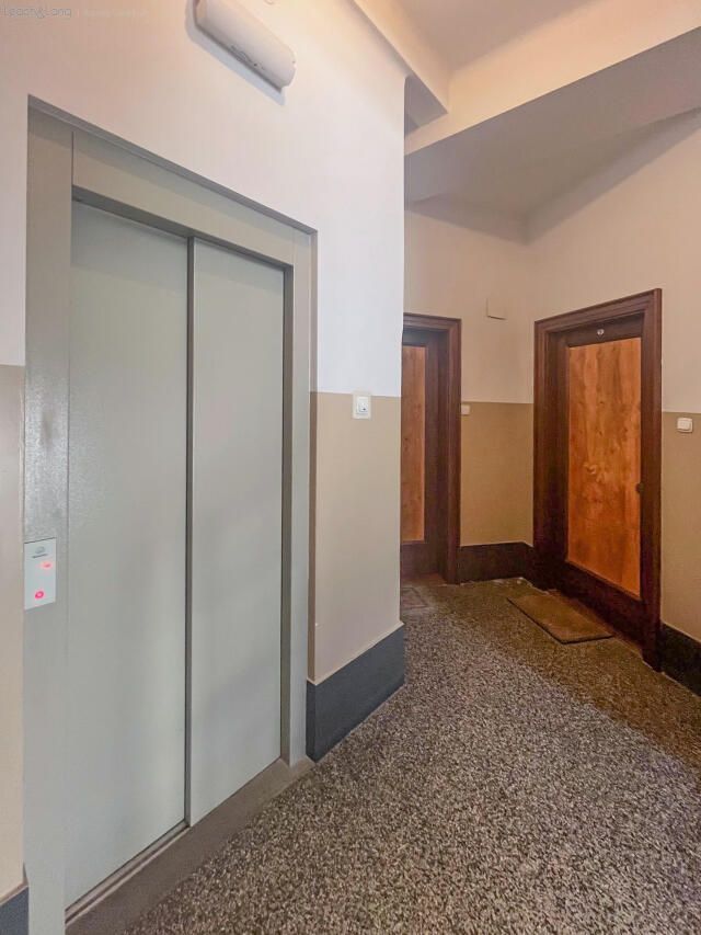 Mieszkanie 3-pokojowe Kraków Stare Miasto, ul. Szlak. Zdjęcie 11