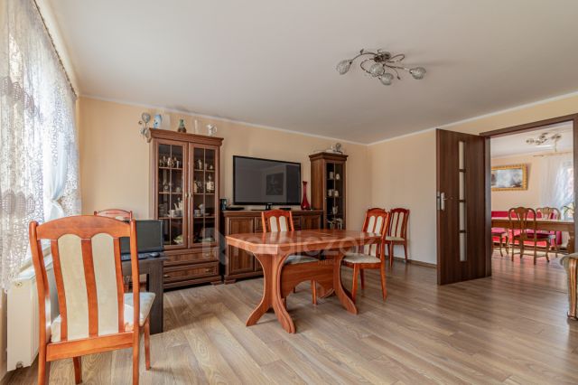 dom wolnostojący, 5 pokoi Kłodawa. Zdjęcie 3