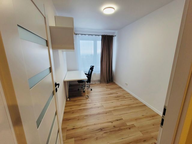 Mieszkanie 3-pokojowe Kraków Prądnik Biały, ul. Stefana Banacha. Zdjęcie 1