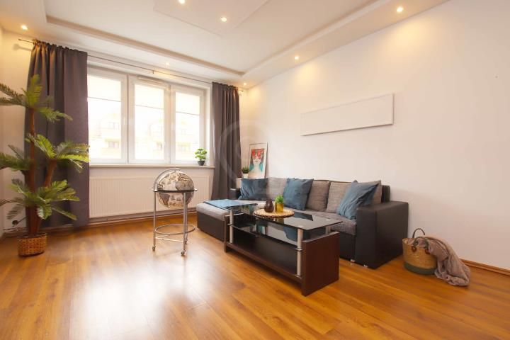 Mieszkanie 3-pokojowe Wrocław Śródmieście, ul. ks. Konstantego Damrota. Zdjęcie 2