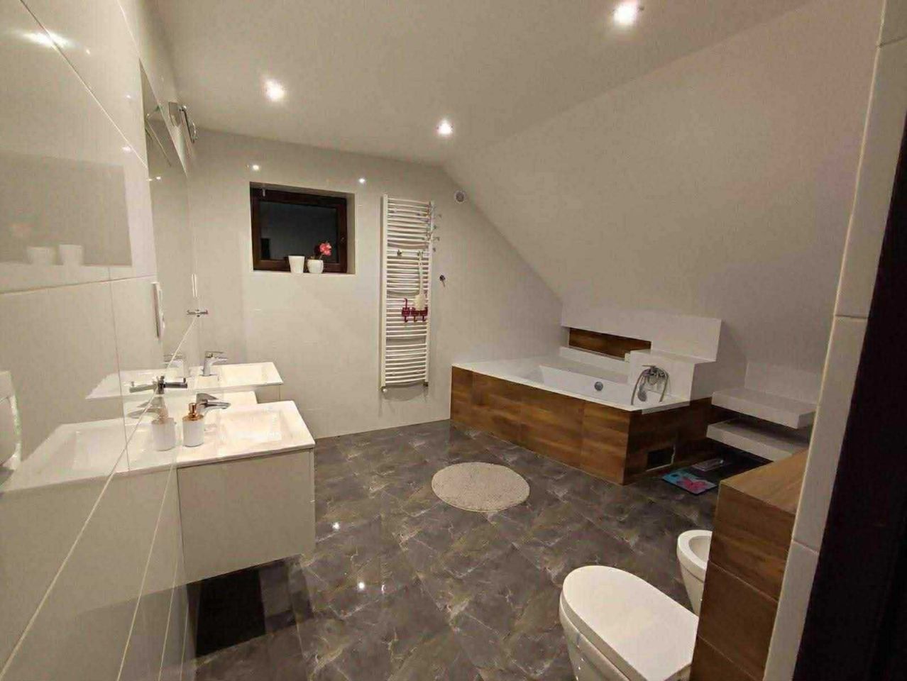 dom wolnostojący, 5 pokoi Kielanówka. Zdjęcie 4