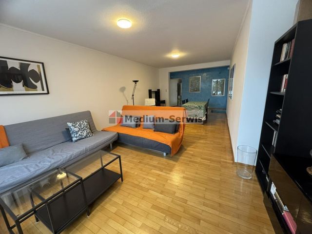 dom wolnostojący, 3 pokoje Kielce Białogon. Zdjęcie 2