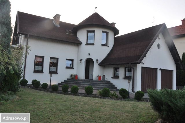 dom wolnostojący, 6 pokoi Tarnów Grabówka. Zdjęcie 1