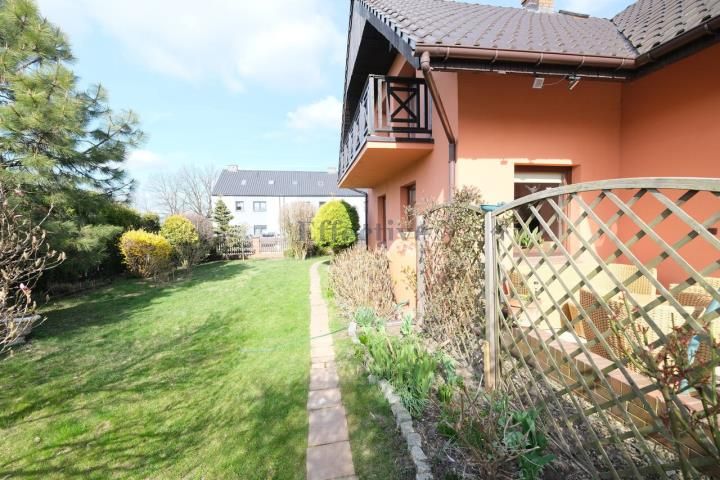 dom wolnostojący, 6 pokoi Środa Śląska, ul. gen. Władysława Sikorskiego. Zdjęcie 1