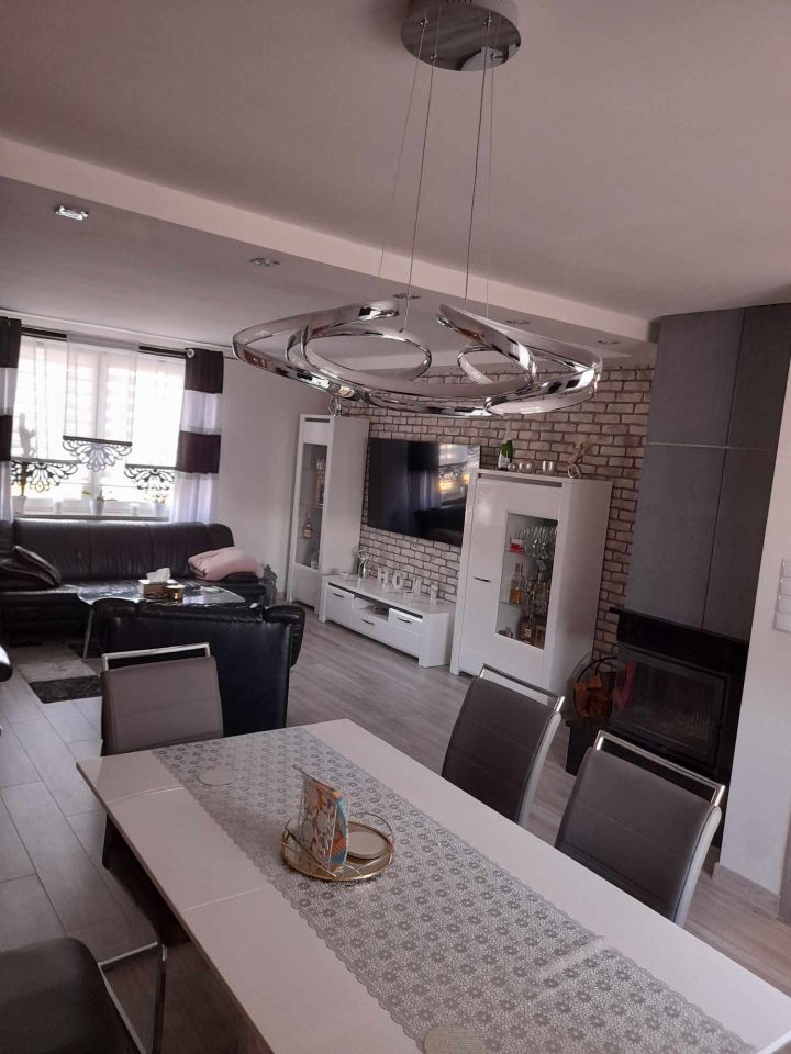 dom wolnostojący, 8 pokoi Sikora