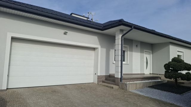 dom wolnostojący, 4 pokoje Krasne Góry. Zdjęcie 1