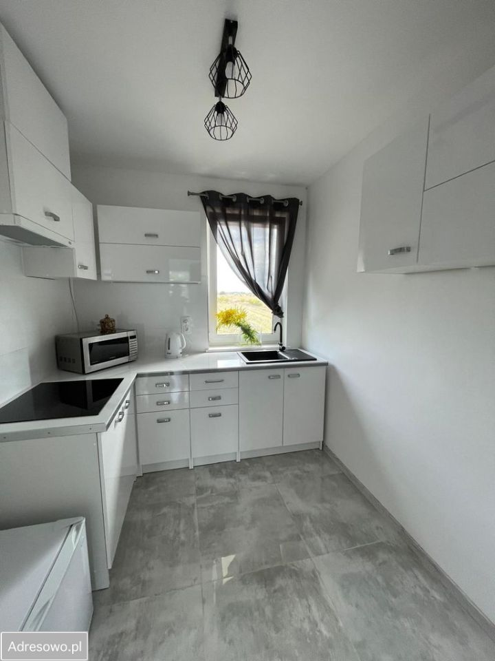 Mieszkanie 4-pokojowe Strzeżenice. Zdjęcie 11