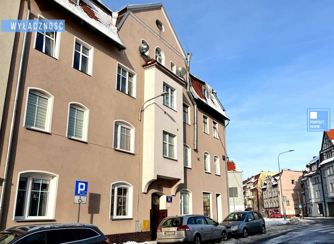 Mieszkanie 1-pokojowe Wałbrzych Śródmieście, ul. Adama Mickiewicza. Zdjęcie 1