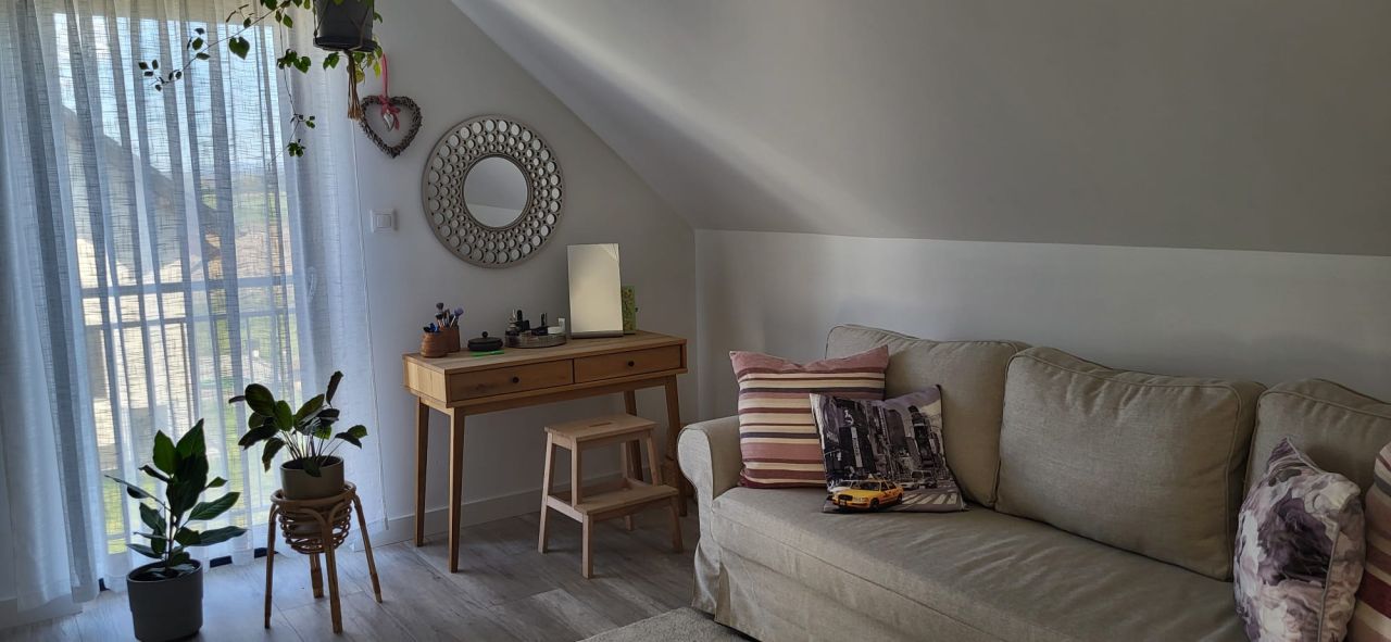 dom wolnostojący, 5 pokoi Olszany, Olszany. Zdjęcie 3