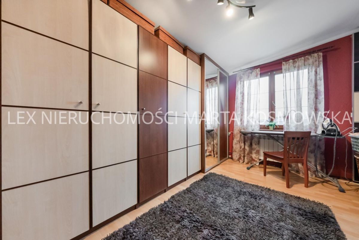 dom wolnostojący, 10 pokoi Raszyn. Zdjęcie 9