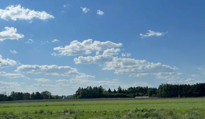 Działka budowlana Ochraniew