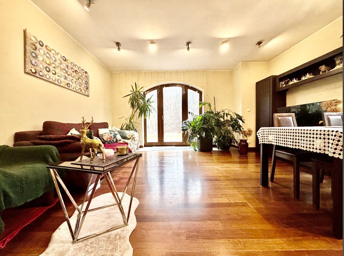 dom wolnostojący, 5 pokoi Jadwisin, ul. Królewska. Zdjęcie 2