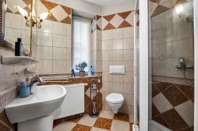 Lokal Piastów, ul. Orła Białego. Zdjęcie 12