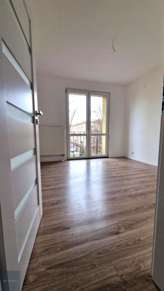 Mieszkanie 2-pokojowe Zabrze, ul. gen. Charlesa de Gaulle'a. Zdjęcie 9