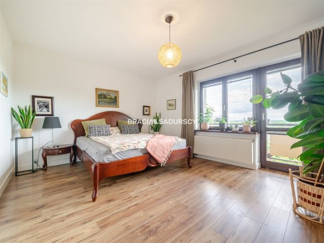 dom wolnostojący, 7 pokoi Mników. Zdjęcie 21