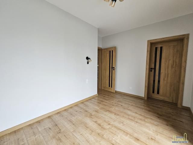 Mieszkanie 3-pokojowe Adamowo. Zdjęcie 5