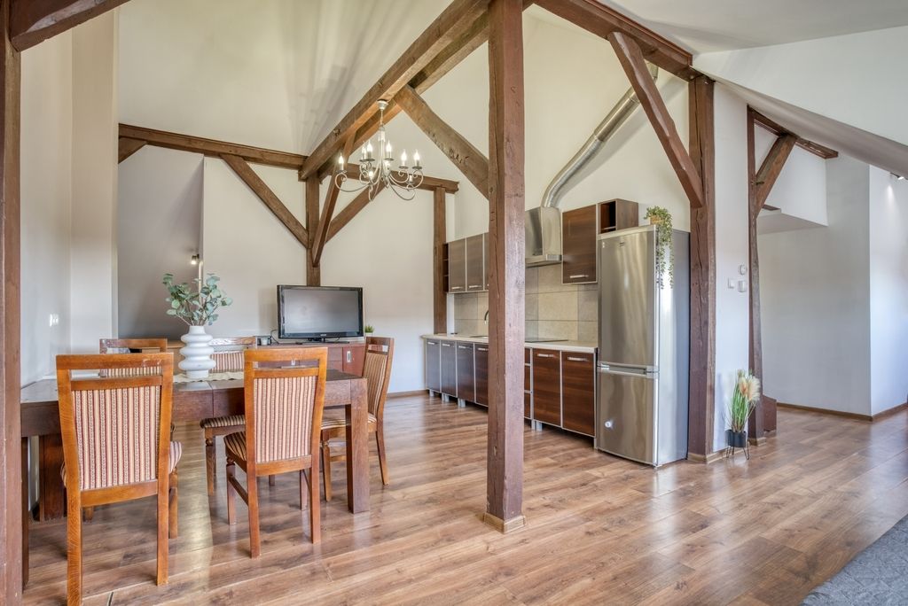 Mieszkanie 4-pokojowe Tychy, ul. Ojca Innocentego Bocheńskiego. Zdjęcie 2