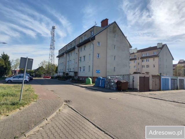 Mieszkanie 4-pokojowe Stepnica, os. Akacjowe. Zdjęcie 1