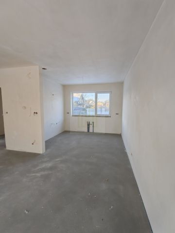 dom szeregowy, 5 pokoi Warszawa Białołęka. Zdjęcie 5