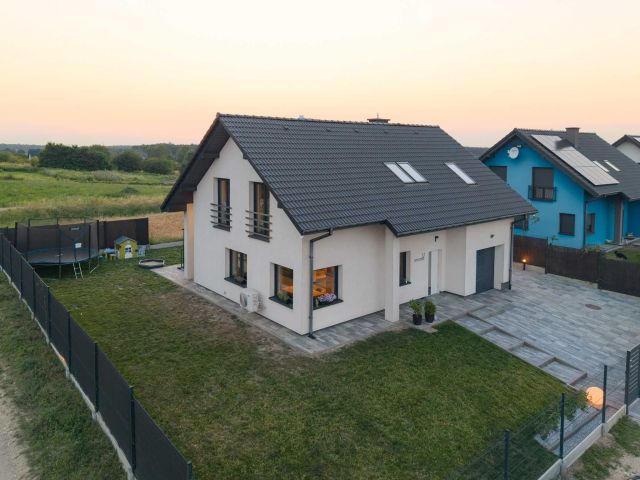 dom wolnostojący Nowe Chechło, ul. Akacjowa. Zdjęcie 1
