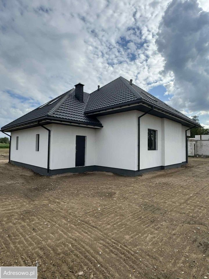 dom wolnostojący, 6 pokoi Hornostaje-Osada. Zdjęcie 3