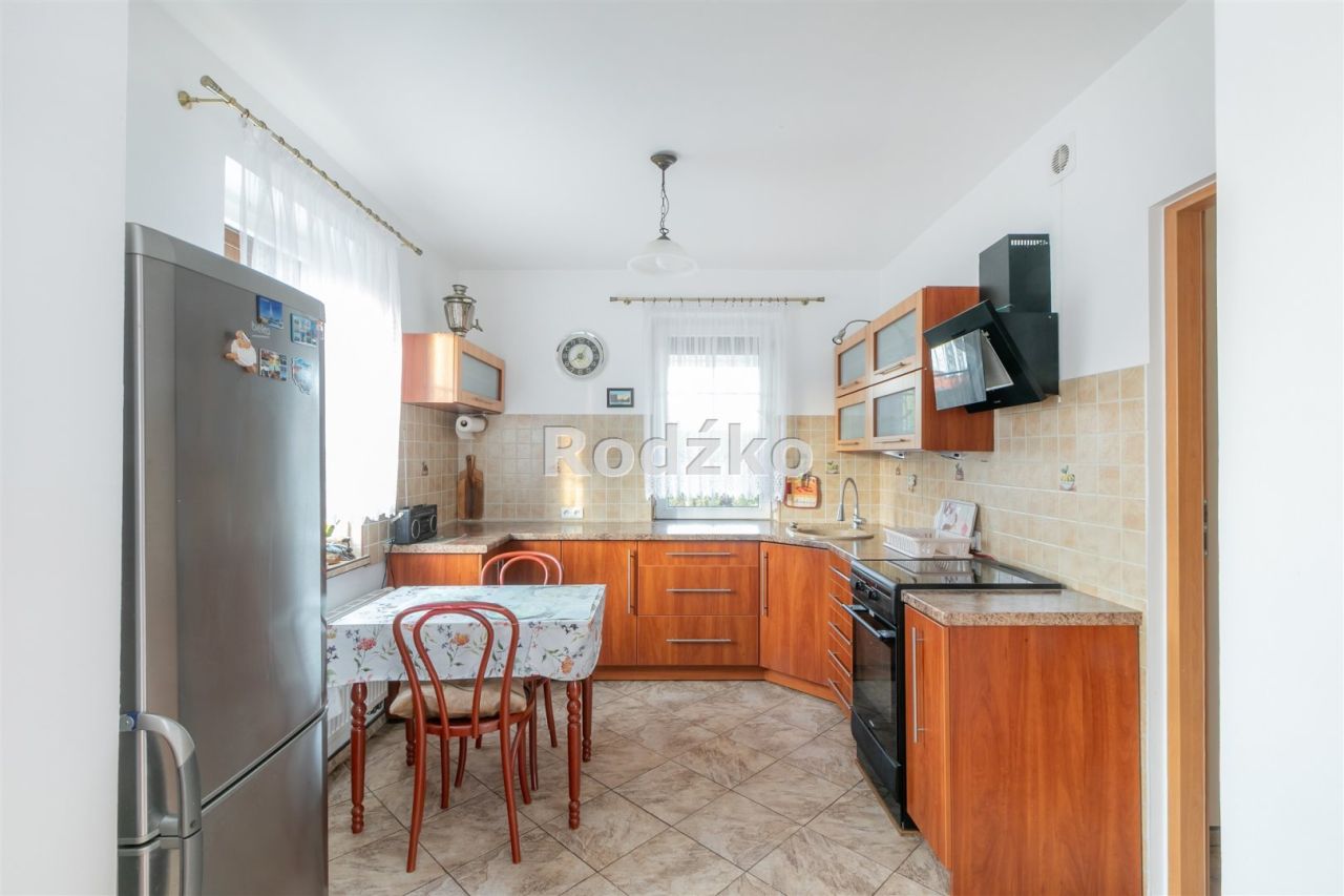 dom wolnostojący, 3 pokoje Łochowo, ul. Wiśniowa. Zdjęcie 2