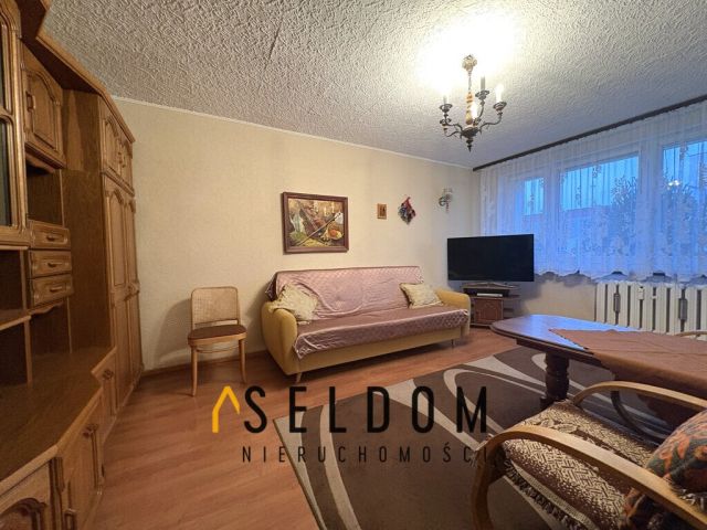 Mieszkanie 3-pokojowe Ozimek, ul. gen. Władysława Sikorskiego. Zdjęcie 2