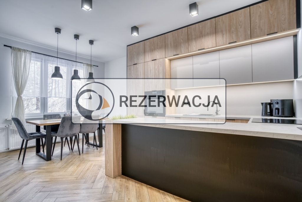 Mieszkanie 4-pokojowe Tychy, pl. Marii Curie-Skłodowskiej. Zdjęcie 2