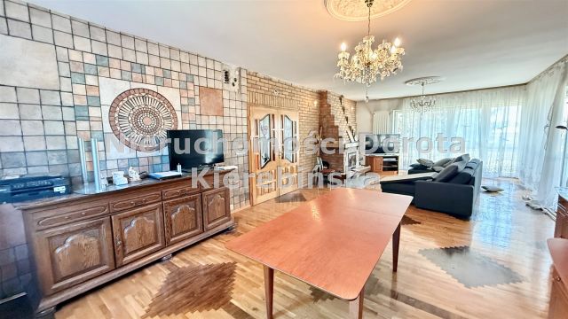 dom wolnostojący, 9 pokoi Ujazd. Zdjęcie 8