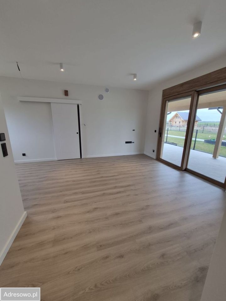 dom wolnostojący, 3 pokoje Wieniotowo. Zdjęcie 8