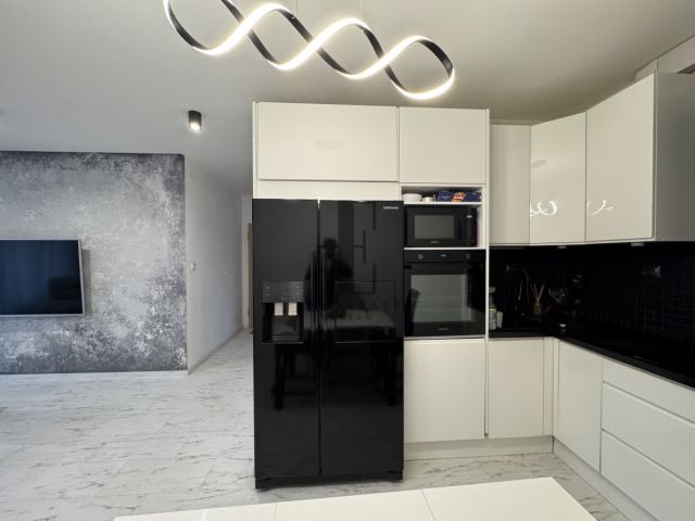 Mieszkanie 4-pokojowe Warszawa Wilanów. Zdjęcie 3