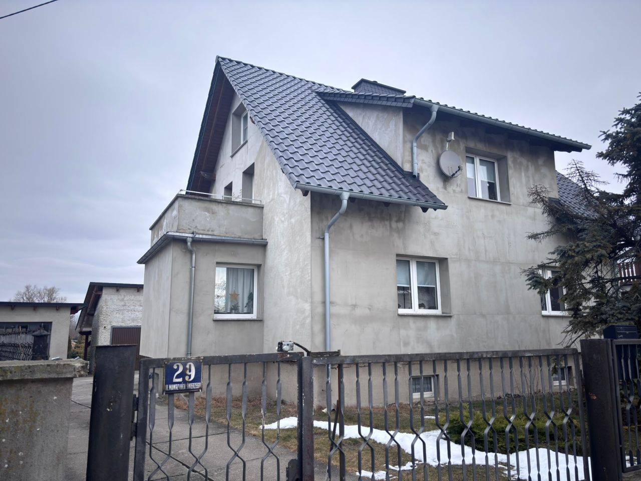 dom wolnostojący, 6 pokoi Strzelce Opolskie Mokre Łany, ul. Wawrzyńca Świerzego. Zdjęcie 2