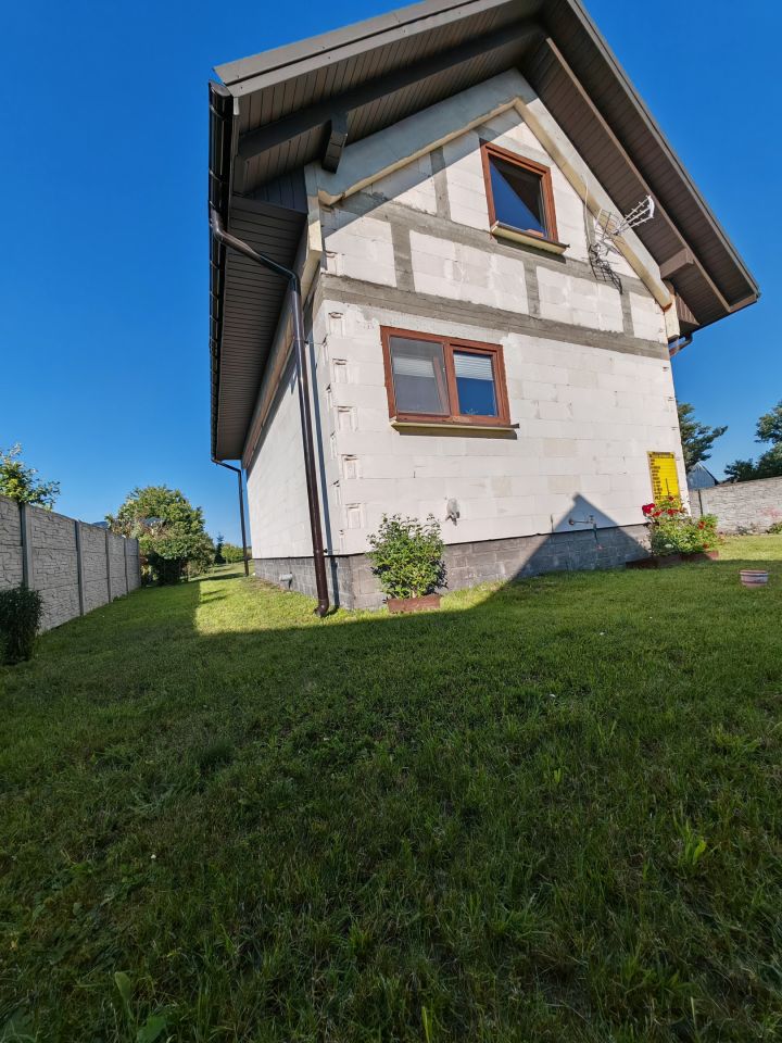 dom wolnostojący, 4 pokoje Mniszek. Zdjęcie 29