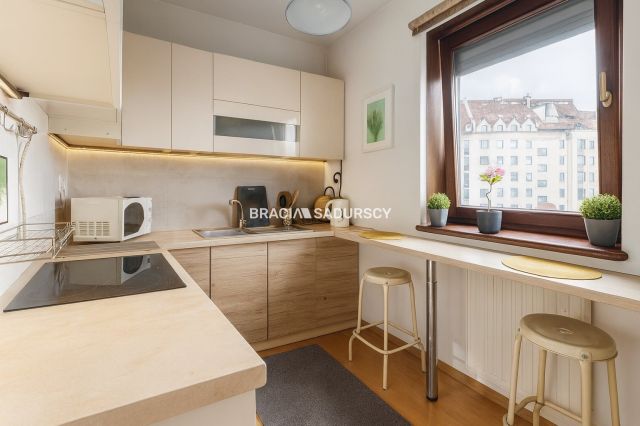 Mieszkanie 3-pokojowe Kraków Bronowice Małe, ul. Armii Krajowej. Zdjęcie 1