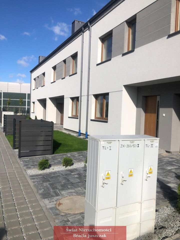 dom szeregowy, 5 pokoi Bielany Wrocławskie. Zdjęcie 5