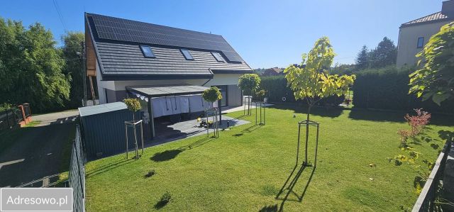 dom wolnostojący, 6 pokoi Bibice, ul. Spacerowa. Zdjęcie 1