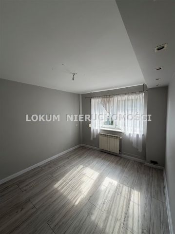 dom wolnostojący, 5 pokoi Bąków, ul. Jasna. Zdjęcie 16