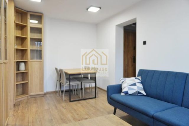 Mieszkanie 2-pokojowe Bytom, ul. Władysława Broniewskiego. Zdjęcie 2