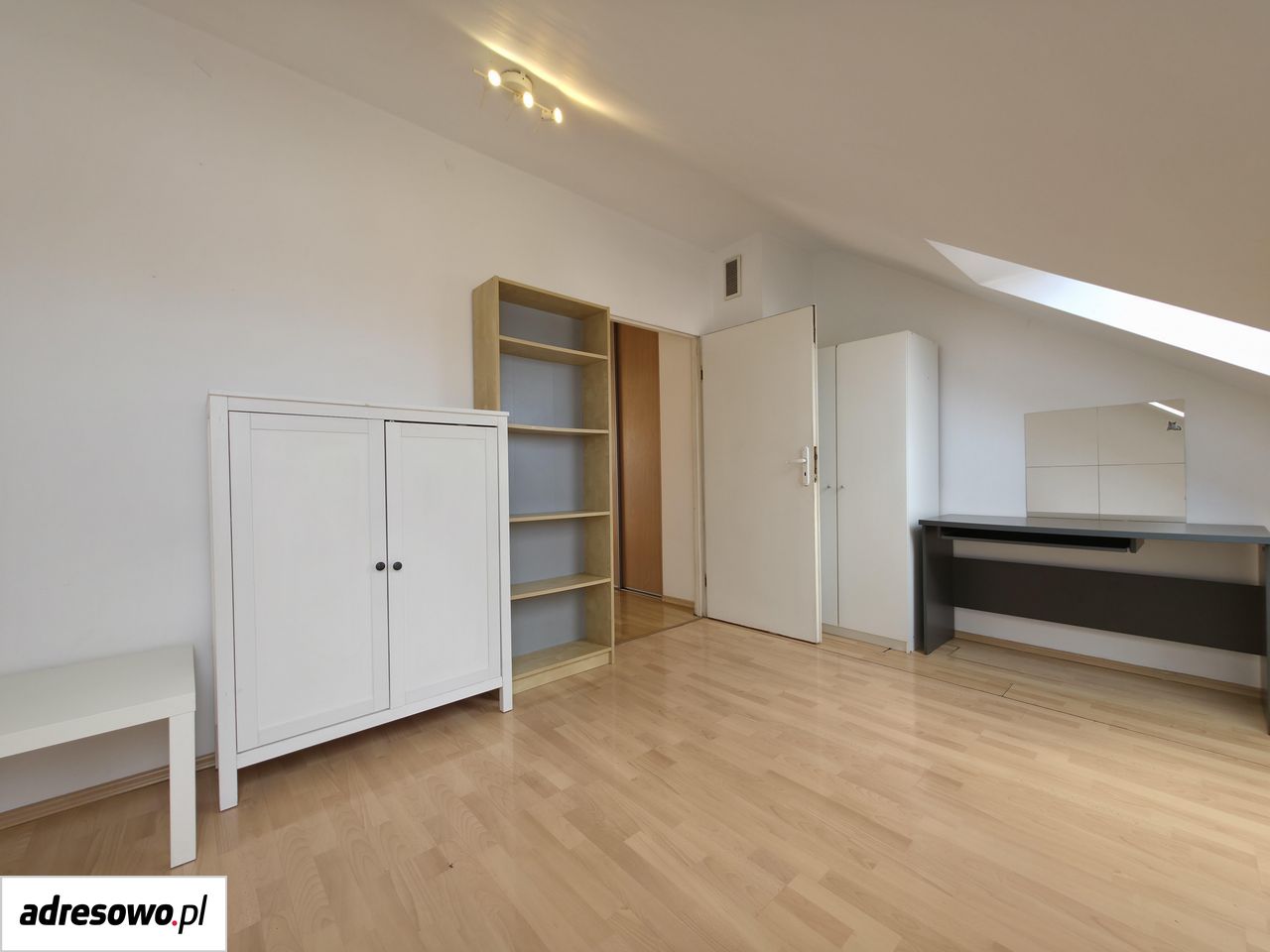 Mieszkanie 5-pokojowe Kraków Kurdwanów, ul. Daliowa. Zdjęcie 1