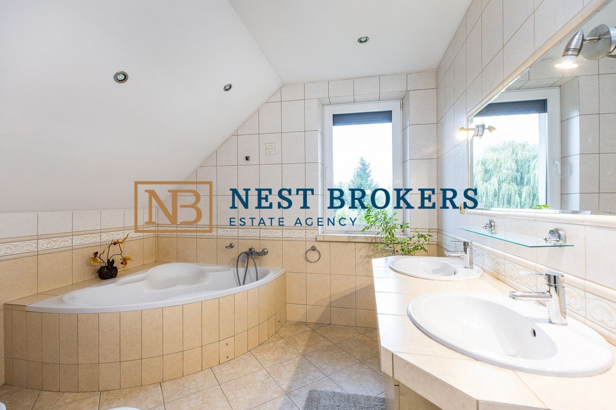 dom wolnostojący, 4 pokoje Kraków Nowa Huta, ul. Żaglowa. Zdjęcie 13