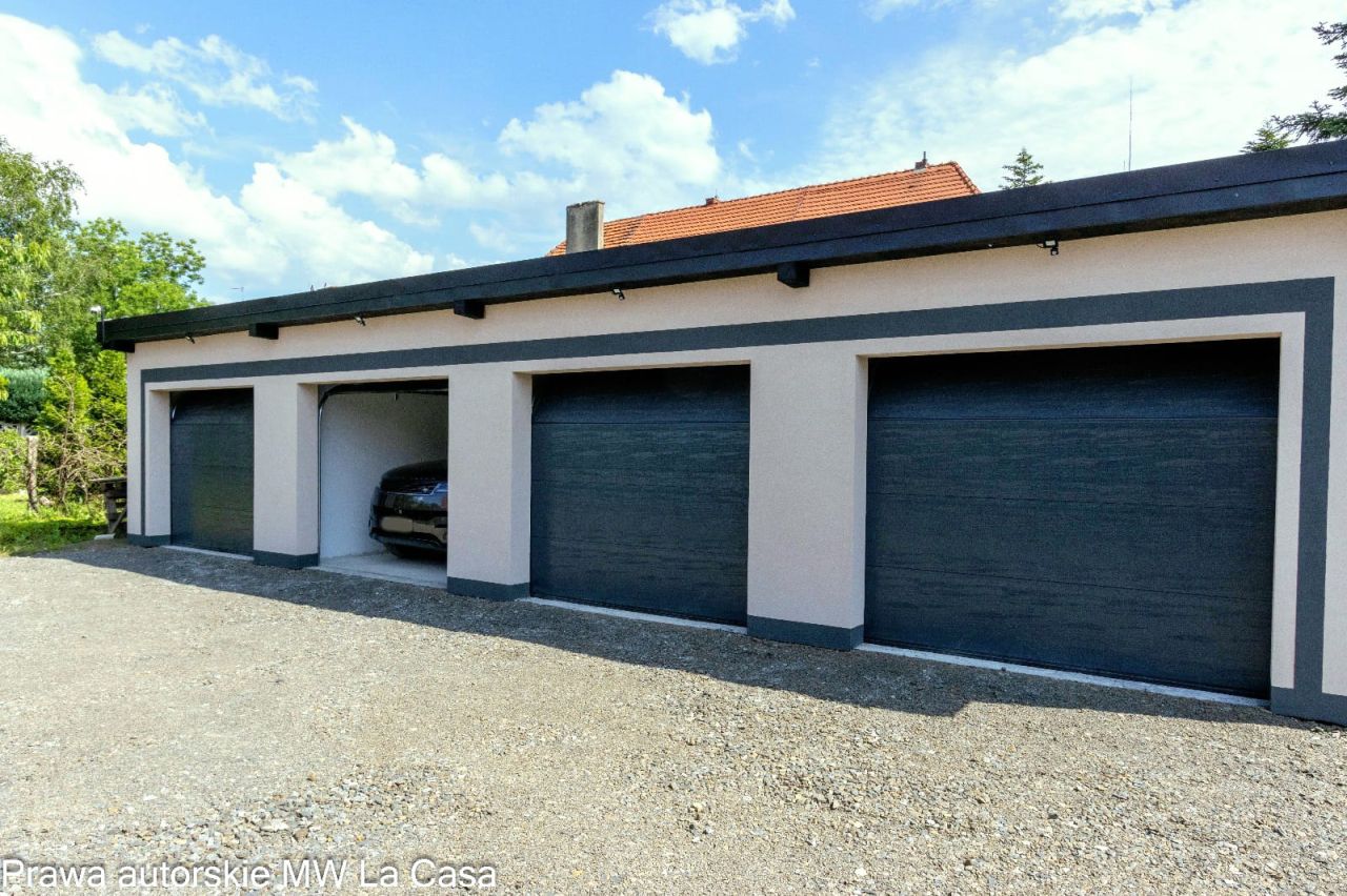 Garaż/miejsce parkingowe Legnica, ul. Cisowa. Zdjęcie 9