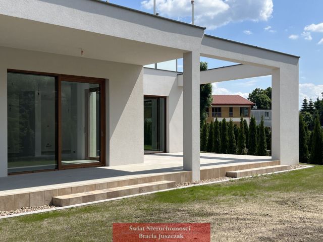 dom wolnostojący, 5 pokoi Radomierzyce. Zdjęcie 11