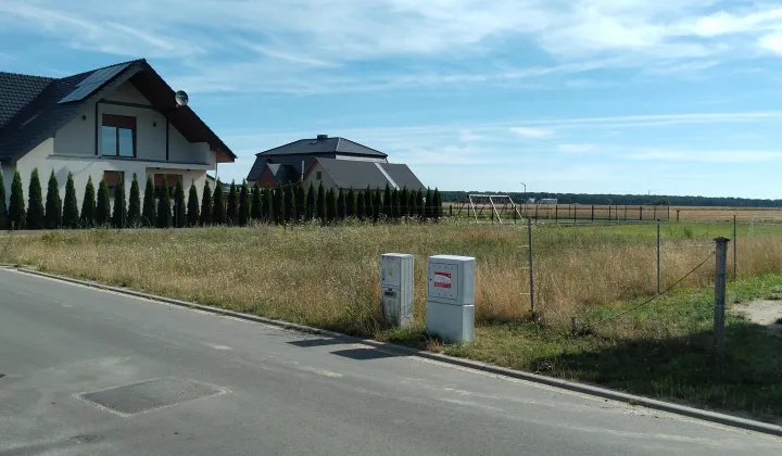 Działka budowlana Jarocin Ciświca, Opłotki